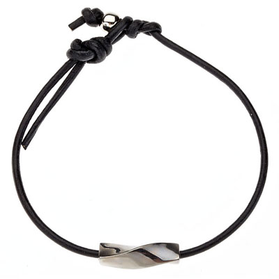 Bracelet with a Twist