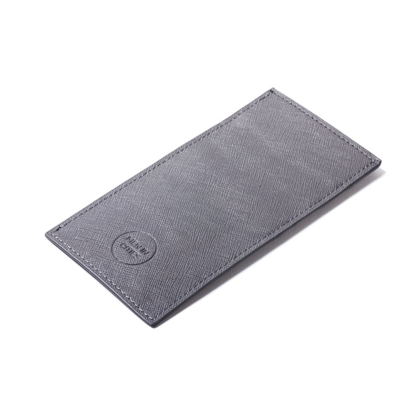 ESSENTIALS FOR MEN IN LOVE KIT (New york deals)