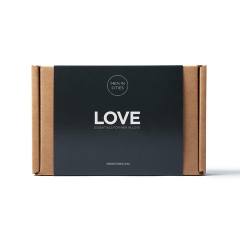 ESSENTIALS FOR MEN IN LOVE KIT (New york deals)